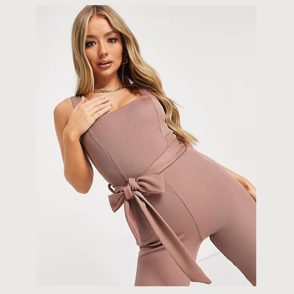 NWOT ASOS--BELTED BOOTCUT JUMPSUIT - Picture 2 of 4